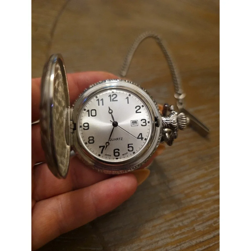 Vintage Steam Engine Train Quartz Pocket Watch Silver Gold Tone with Chain‎